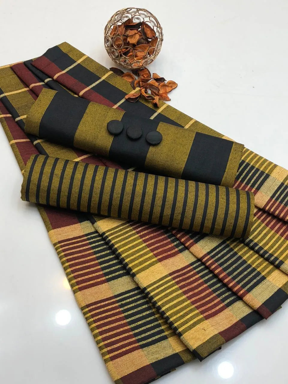 3-Piece Sussi Printed Unstitched Suit